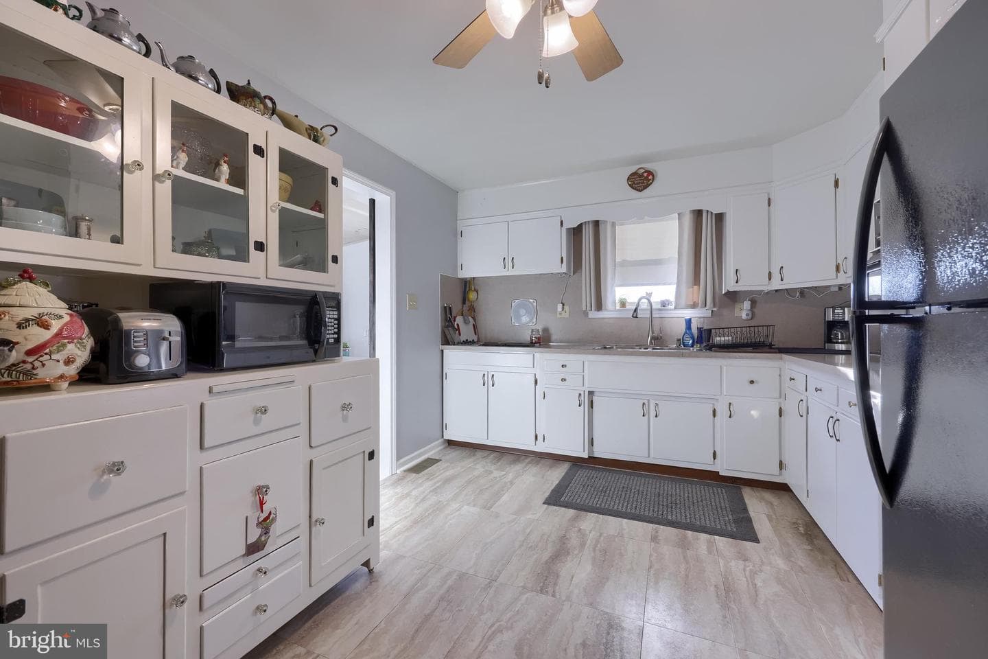 207 Hazel Street photo 16