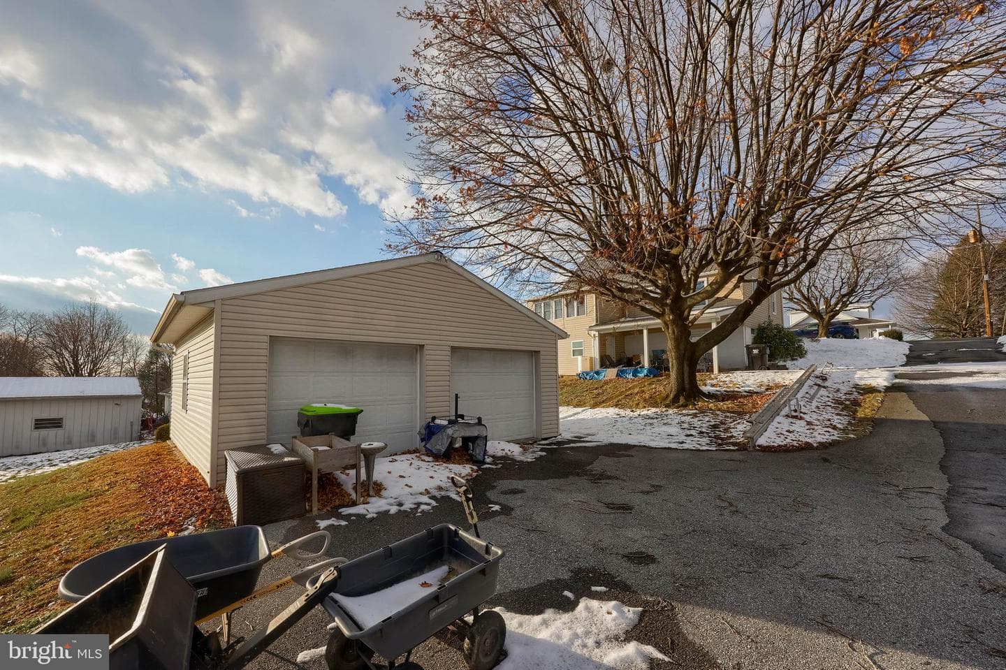 207 Hazel Street photo 35
