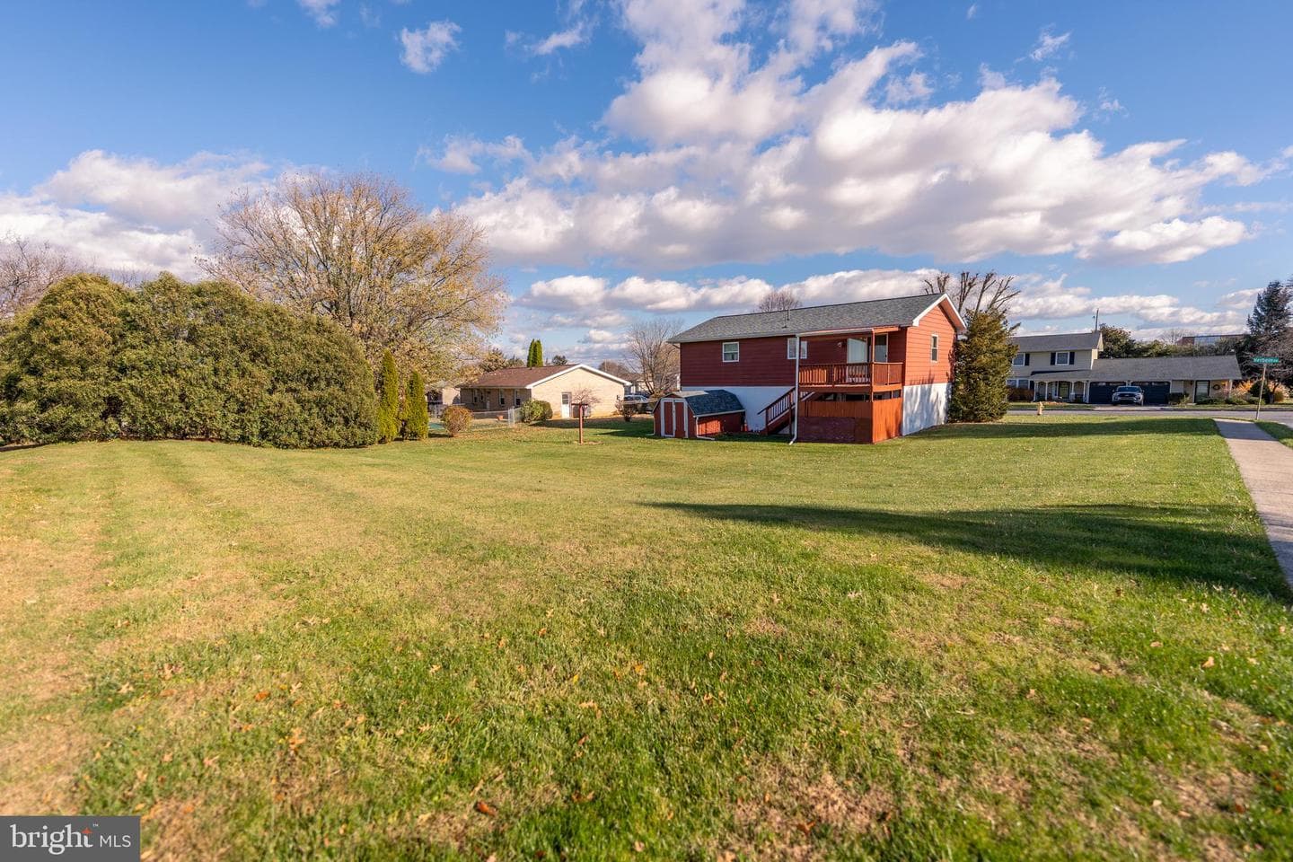 38 S Herbein Drive photo 19