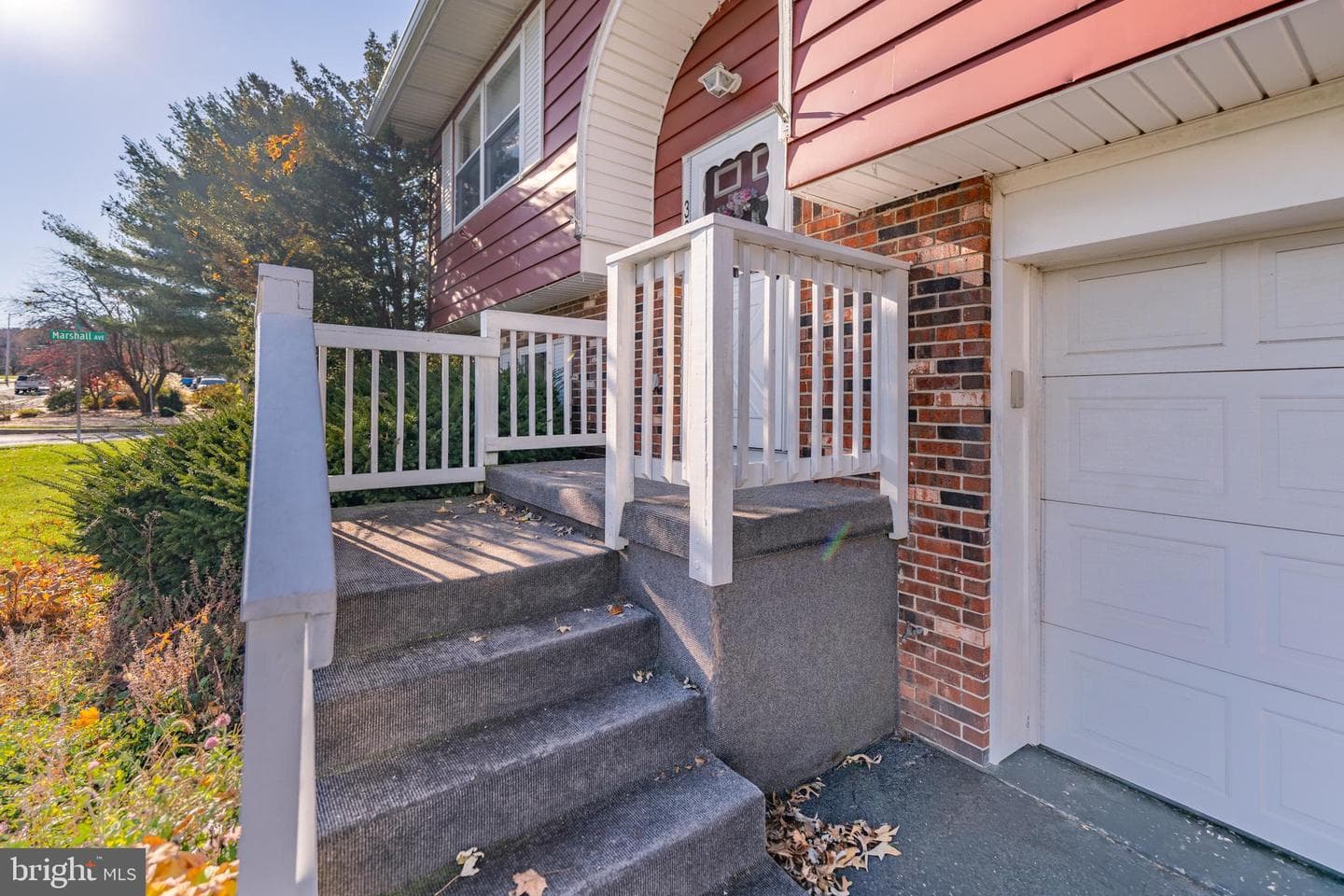 38 S Herbein Drive photo 2