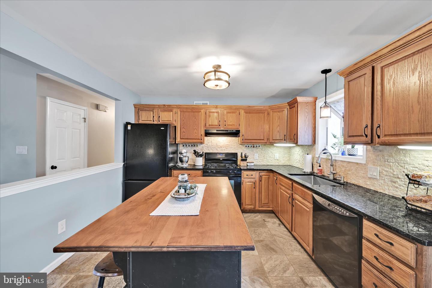 122 Witmer Road photo 28