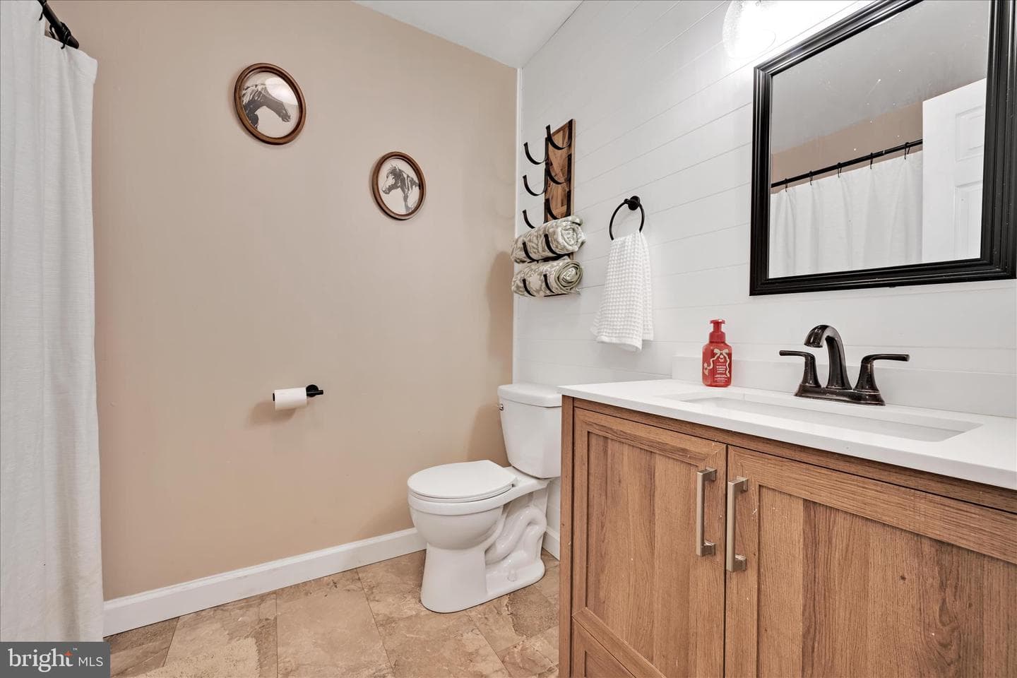 122 Witmer Road photo 32