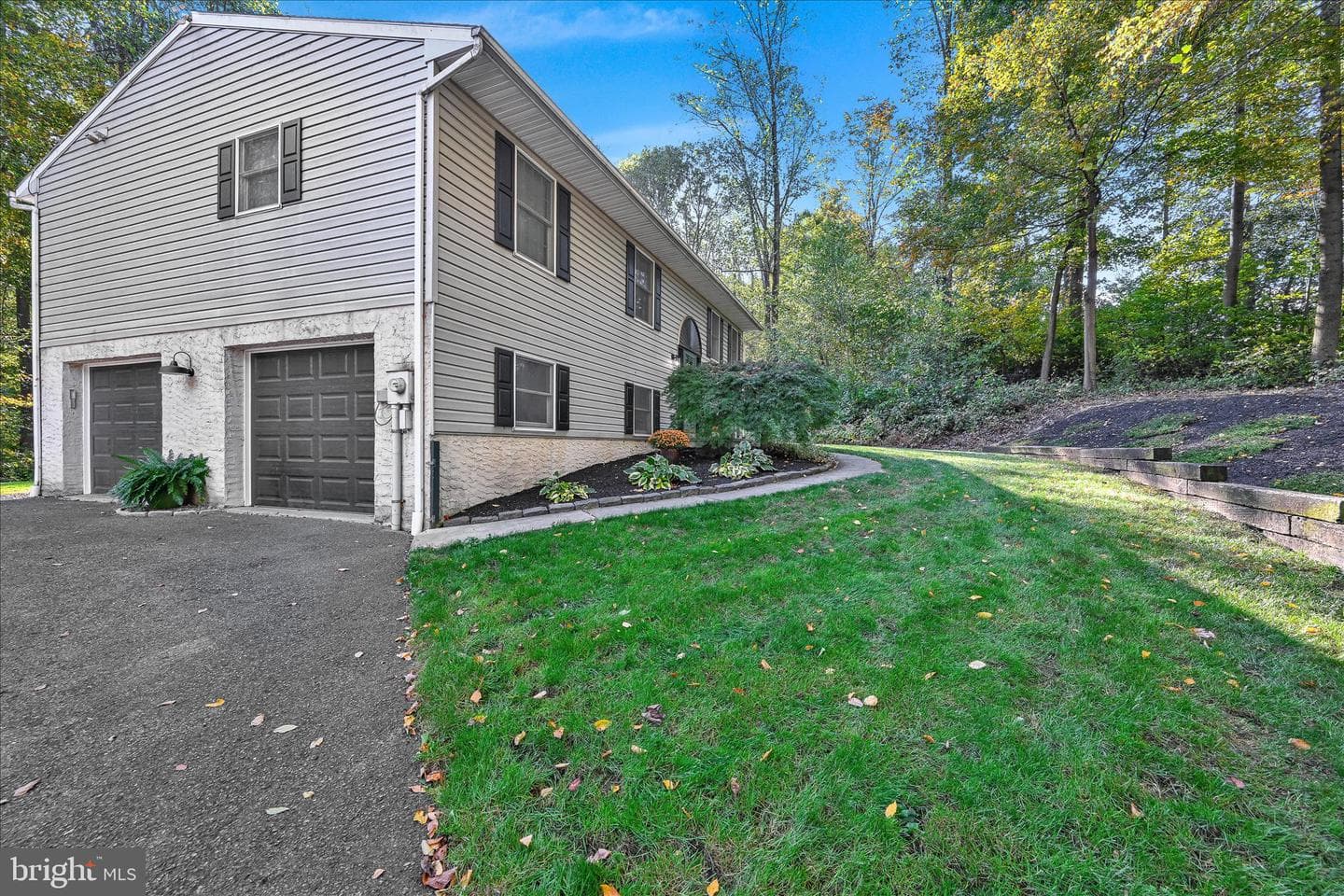 122 Witmer Road photo 4