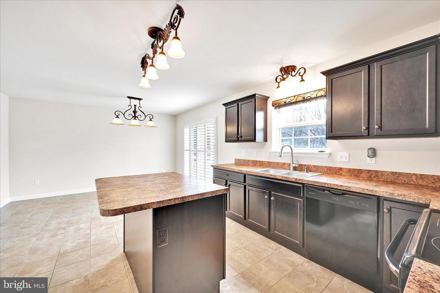 1008 Daisy Drive photo 13