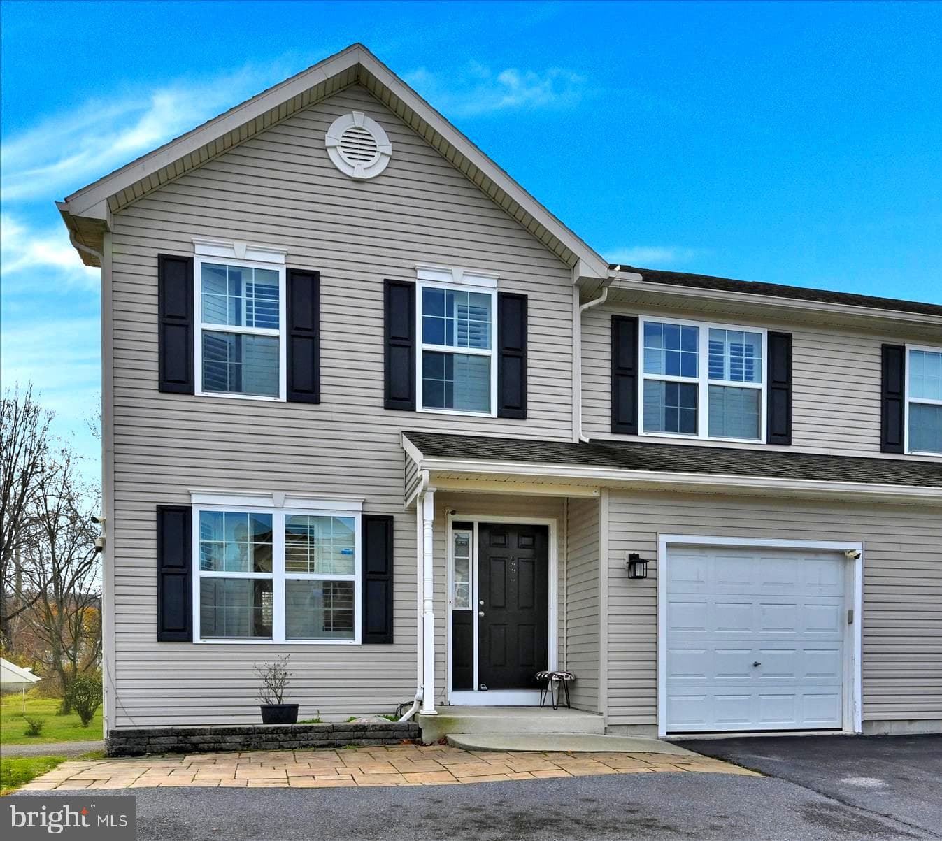 1008 Daisy Drive photo 3