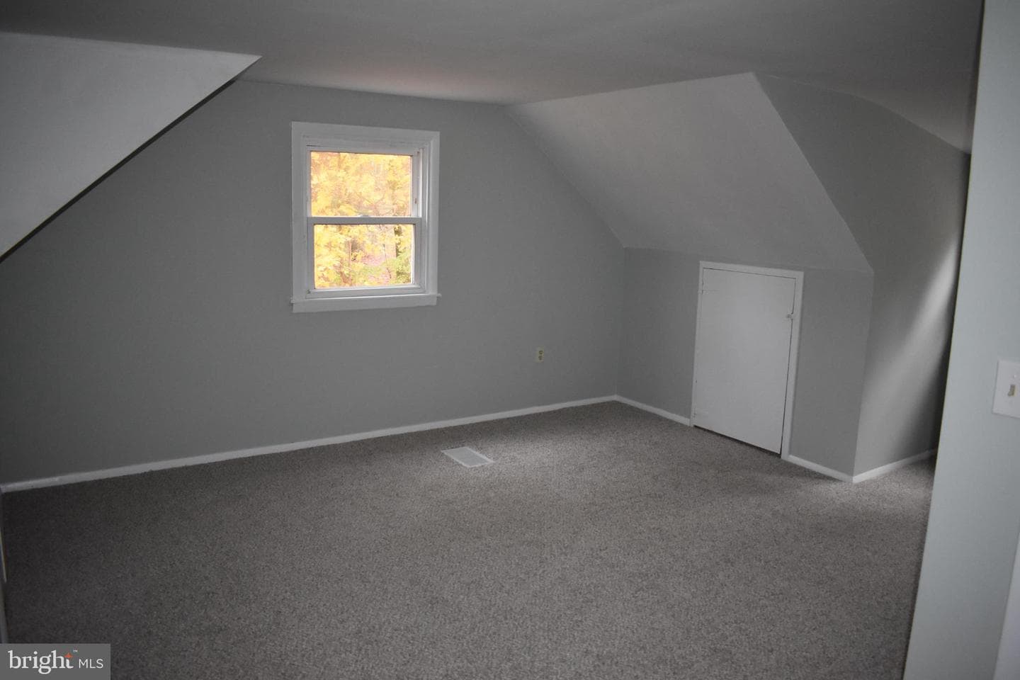 127 Cedar Lane photo 18