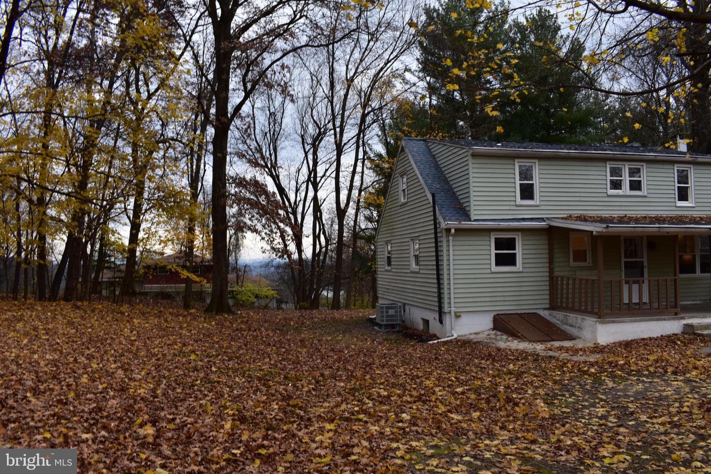 127 Cedar Lane photo 4