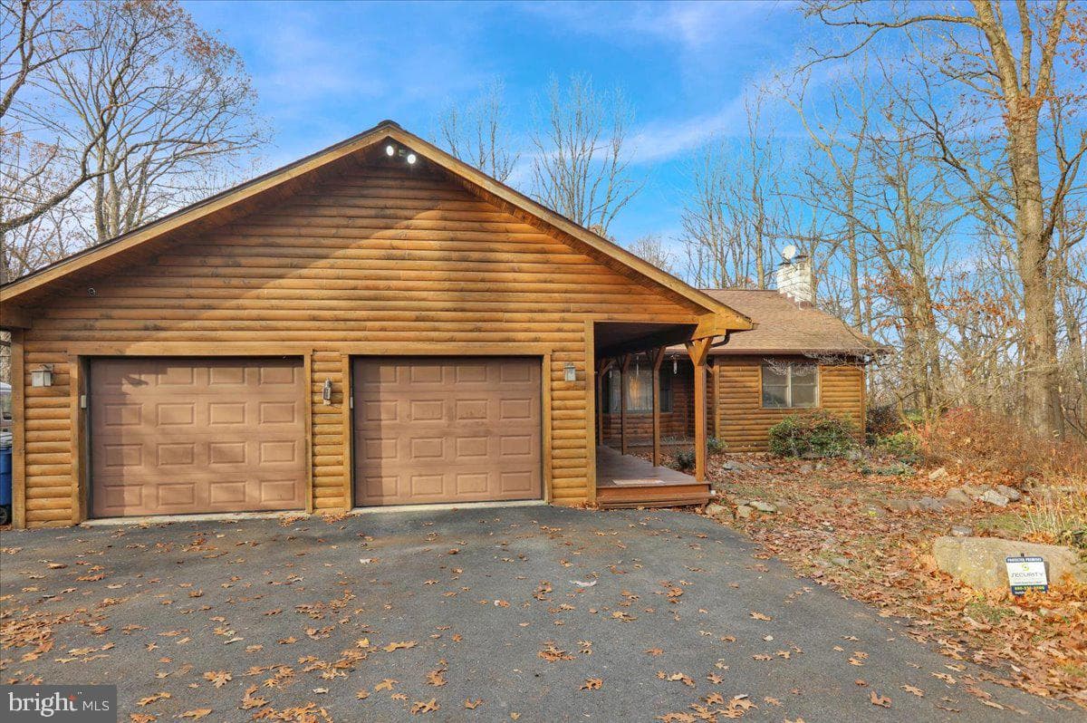28 Lake Road photo 2