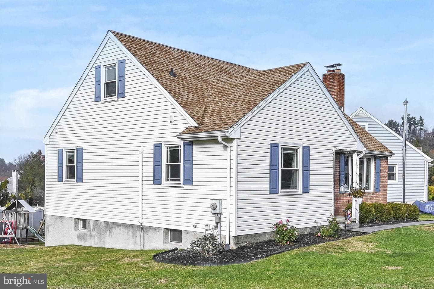715 Tamarack Trail photo 1
