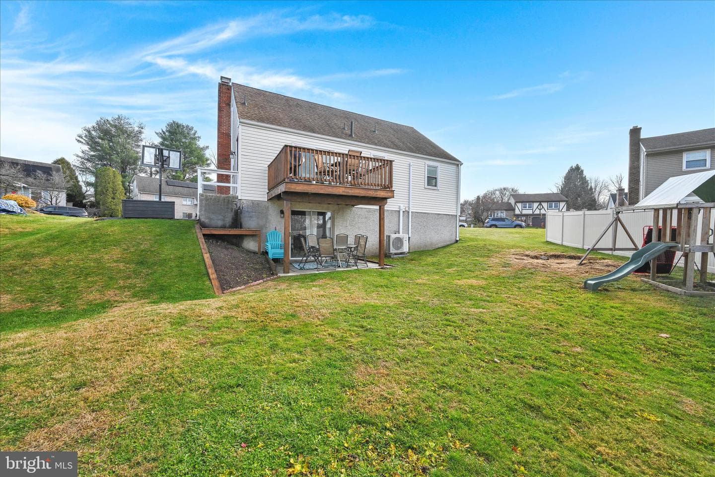 715 Tamarack Trail photo 24