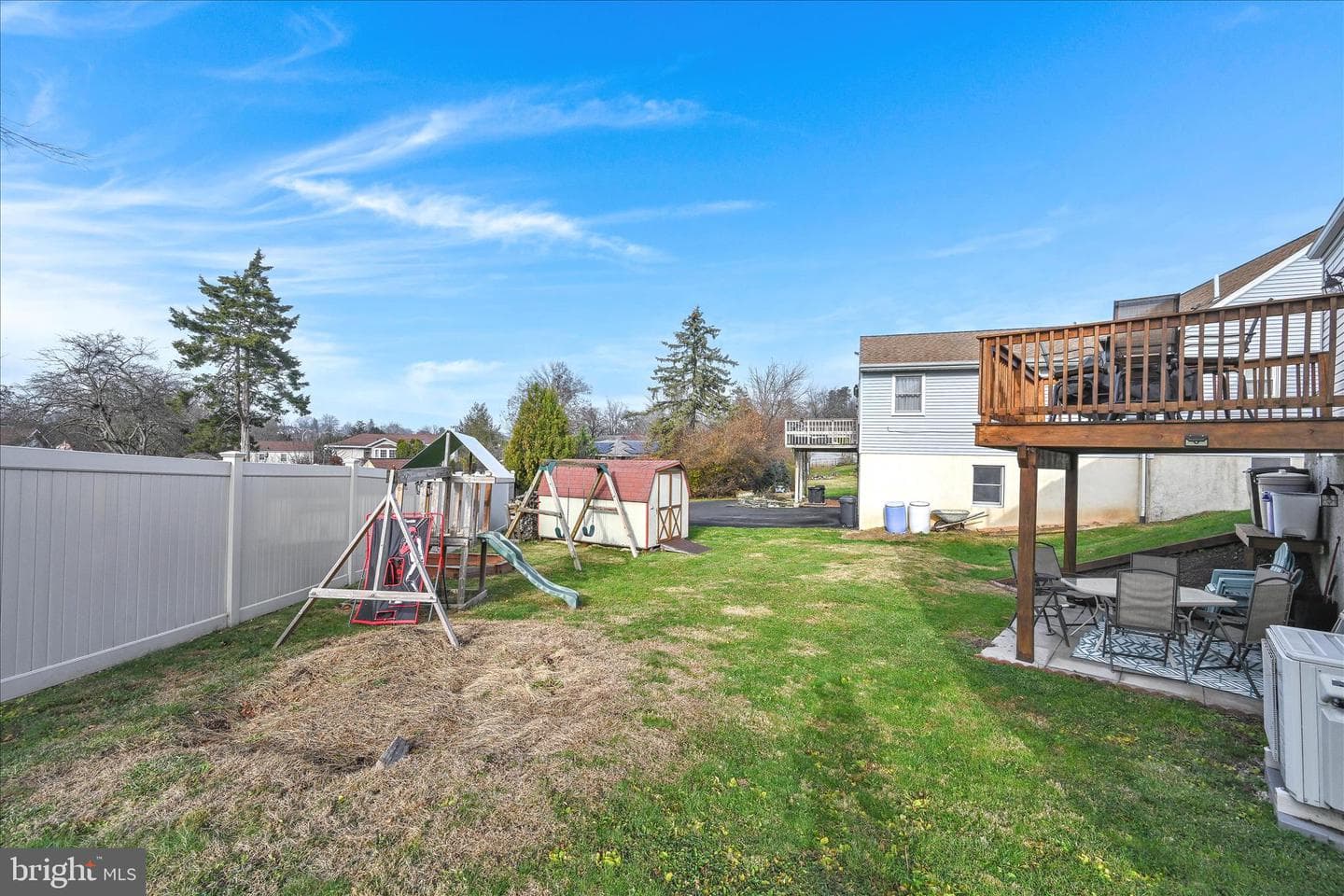 715 Tamarack Trail photo 25