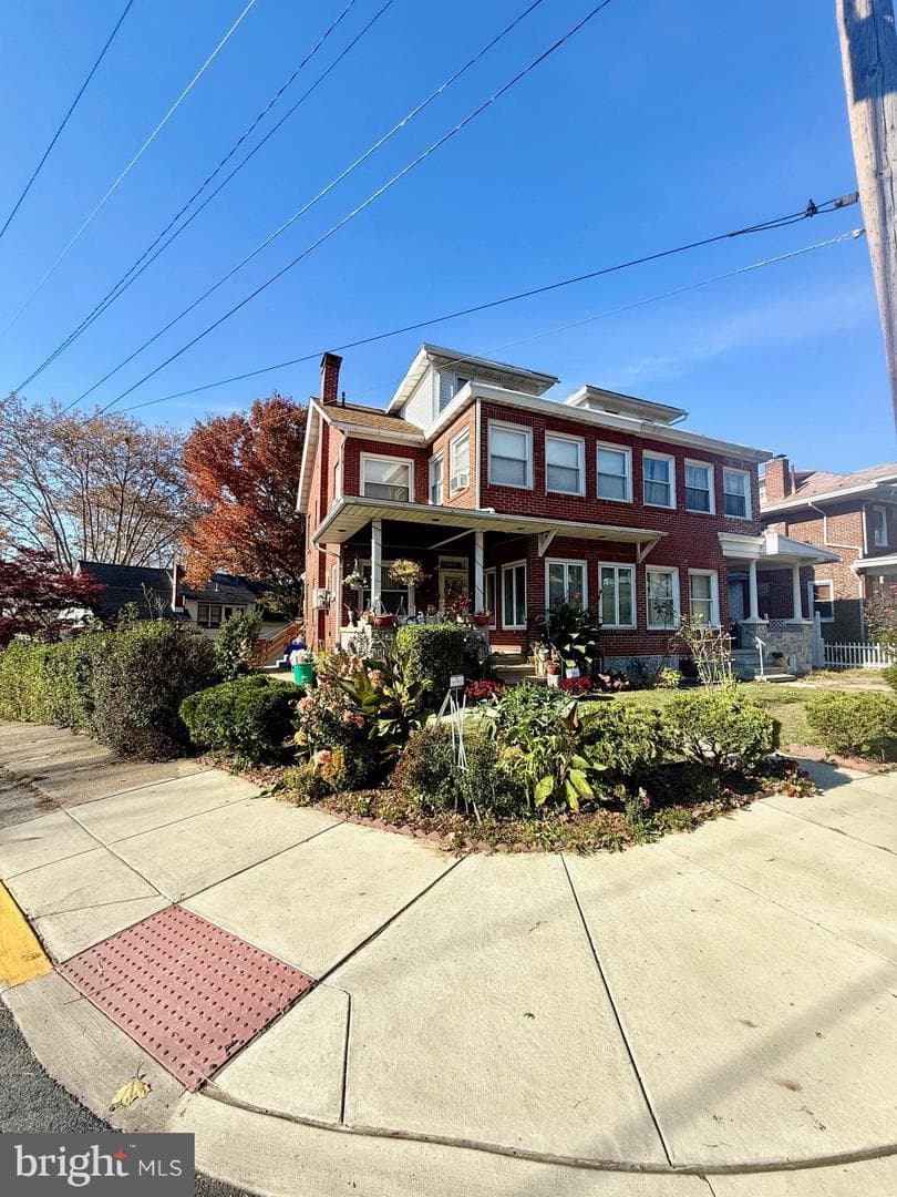 1200 Hampden Boulevard photo 2