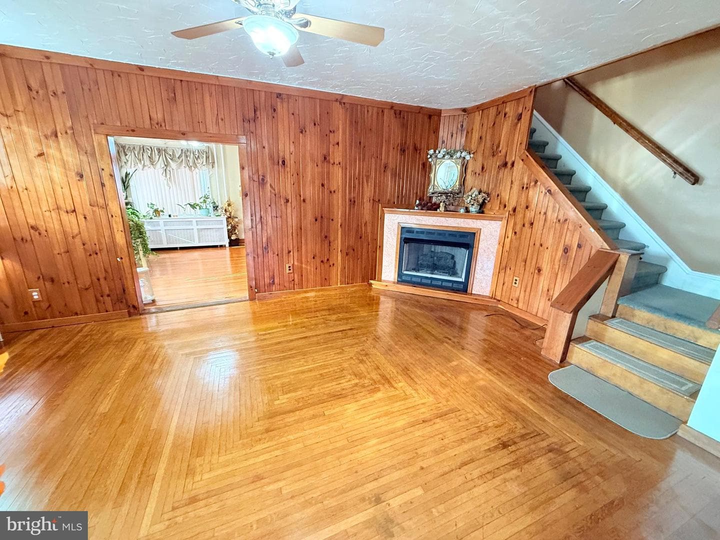 1200 Hampden Boulevard photo 3