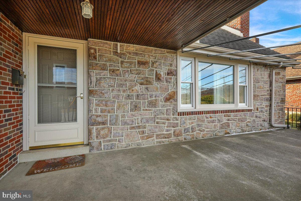 222 Opal Avenue photo 5