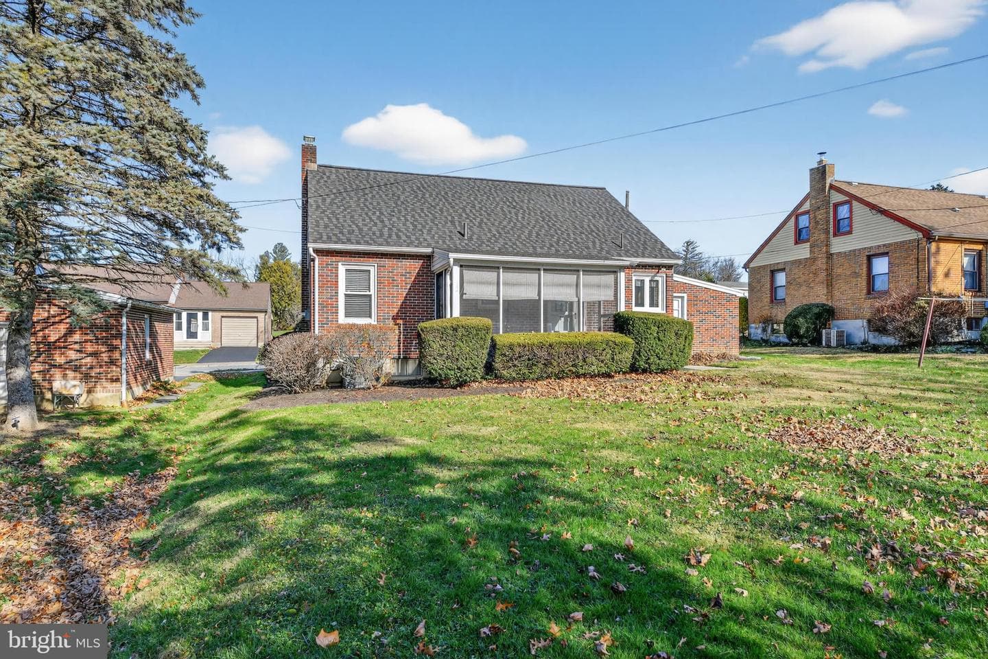 228 E Gaul Street photo 24