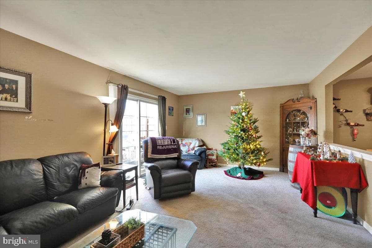 104 White Birch Lane photo 12
