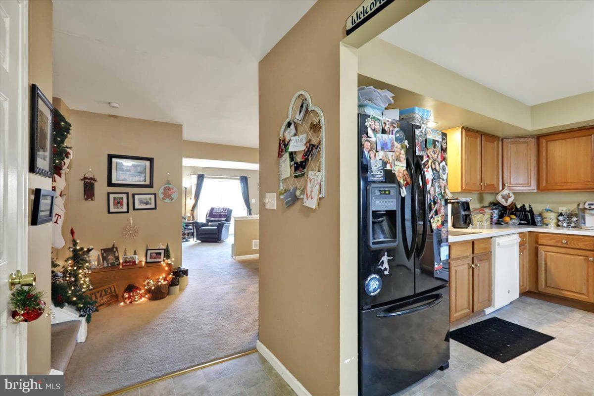104 White Birch Lane photo 5