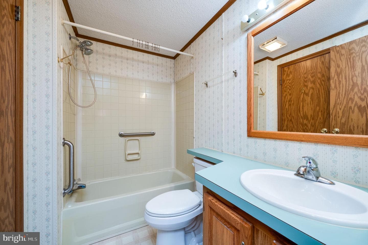 217 Knollwood Lane photo 9