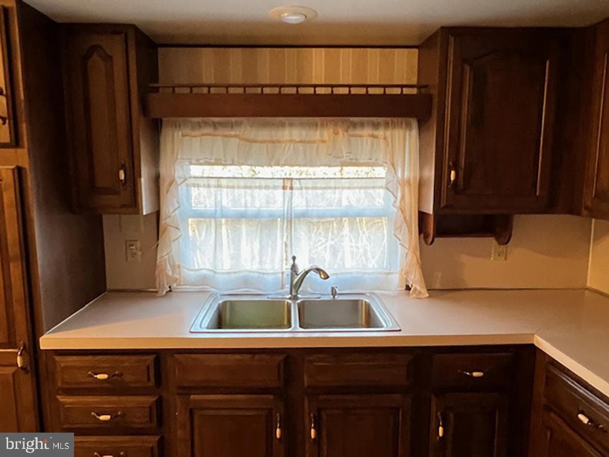 80 Beckers Grove photo 7