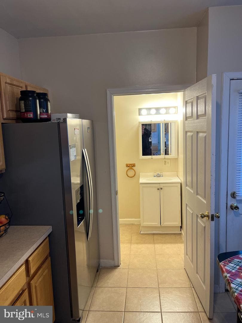 833 N Front Street photo 10