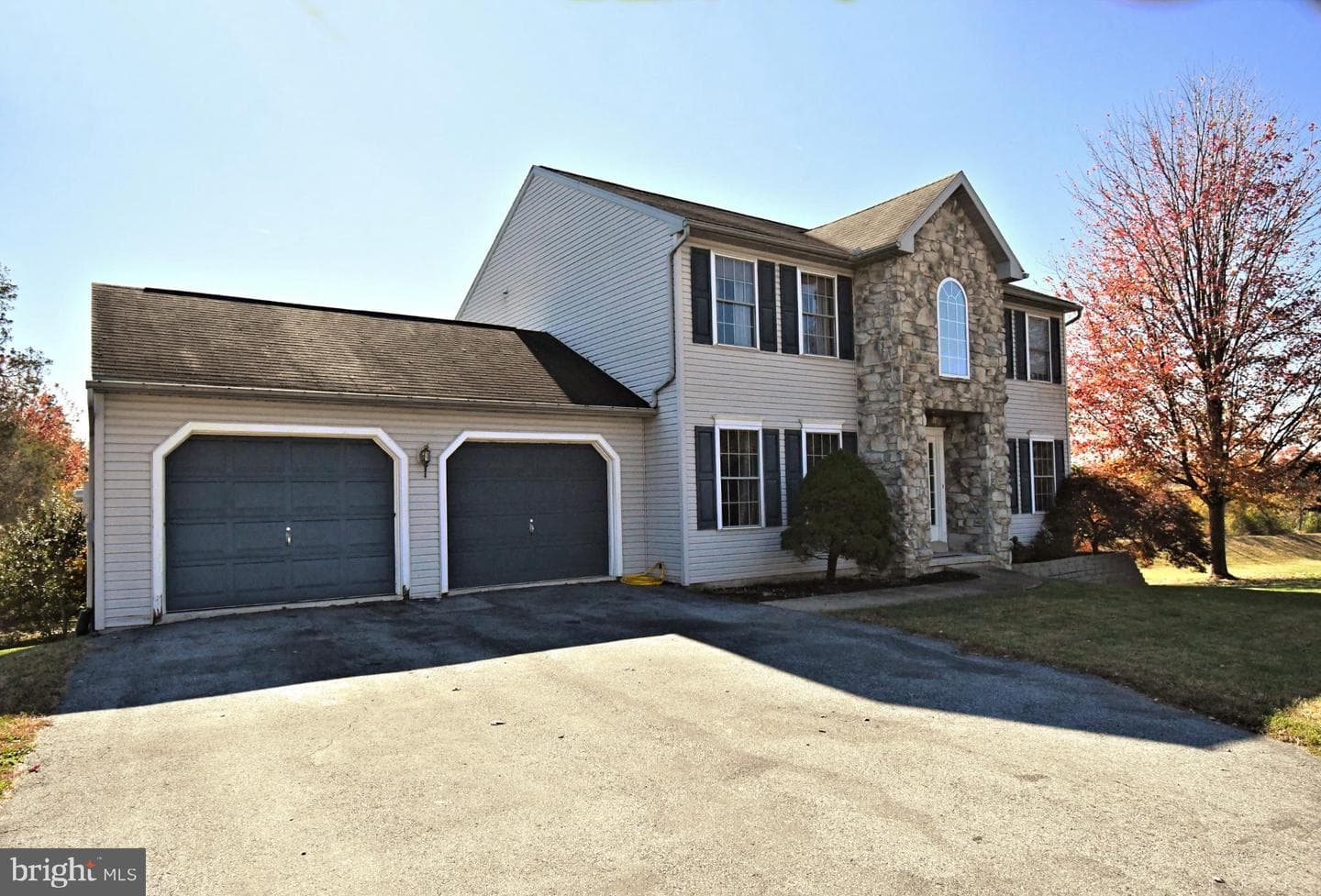 306 Kingston Drive photo 2