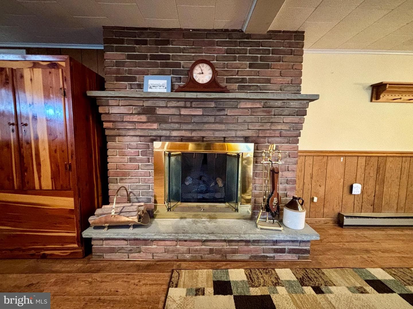 303 E 5th Street photo 40