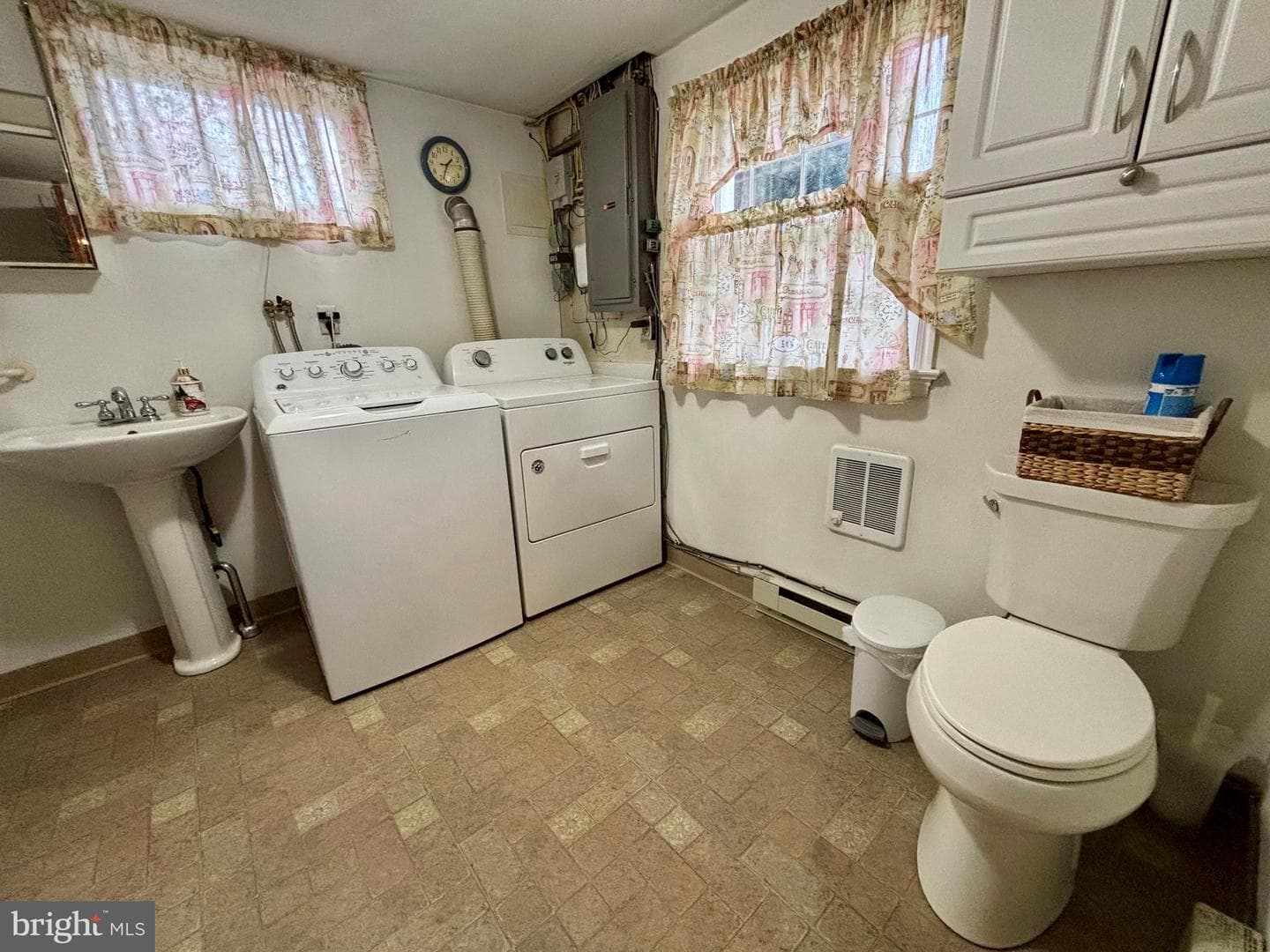 303 E 5th Street photo 49