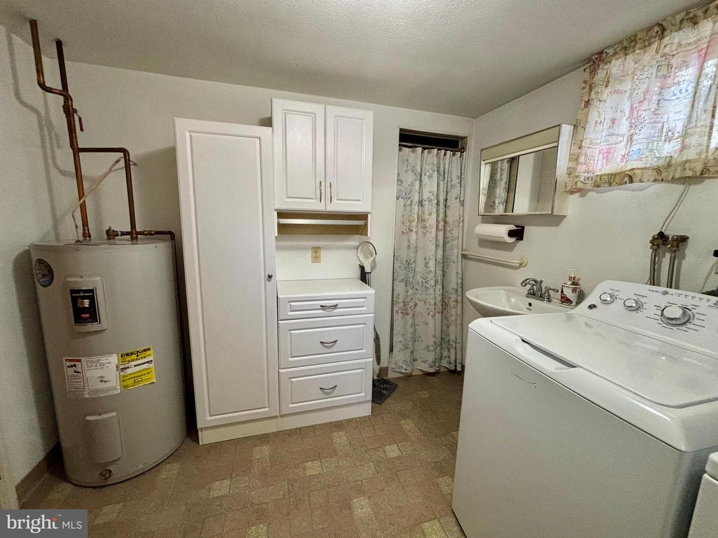 303 E 5th Street photo 52