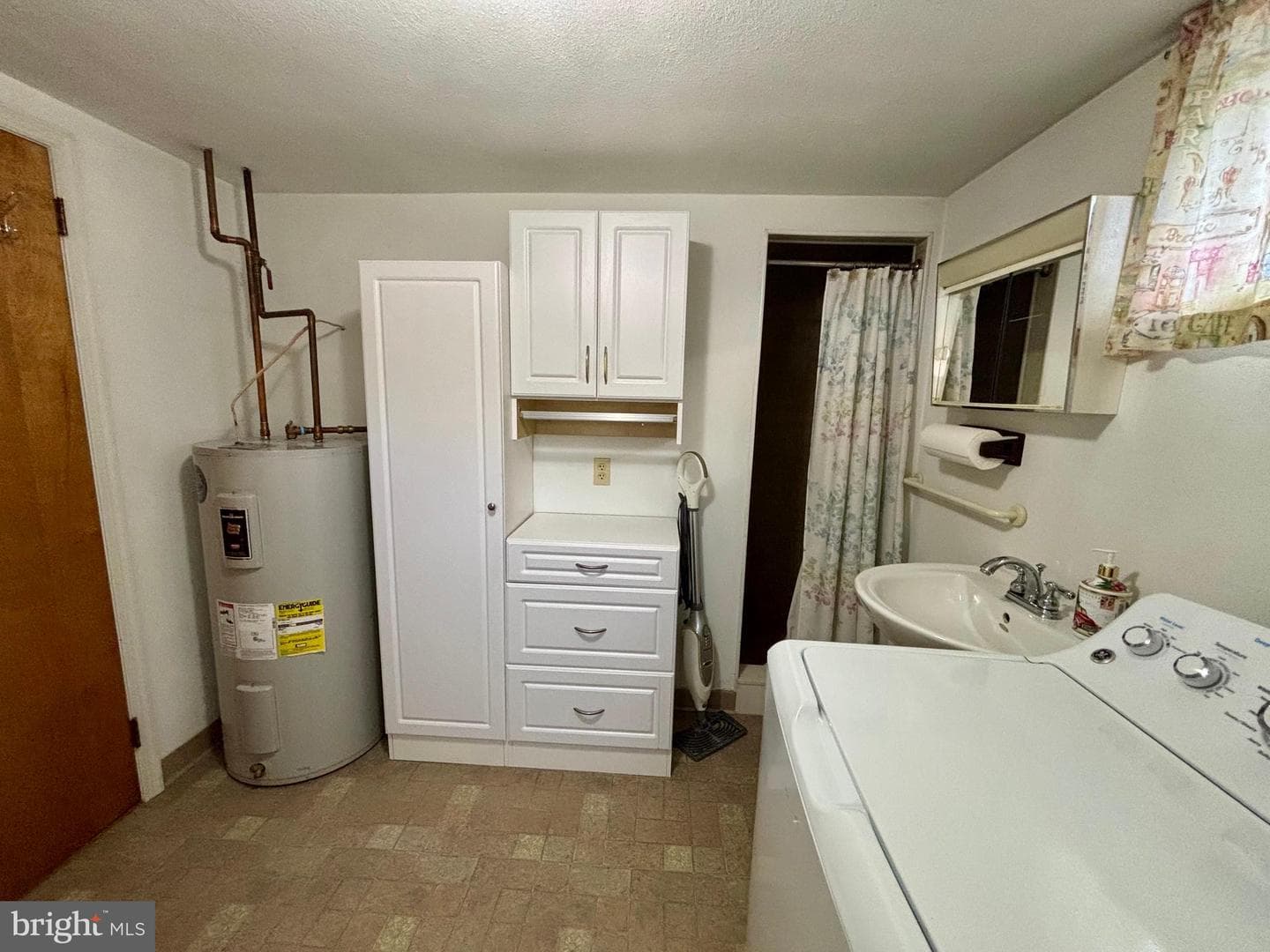 303 E 5th Street photo 53
