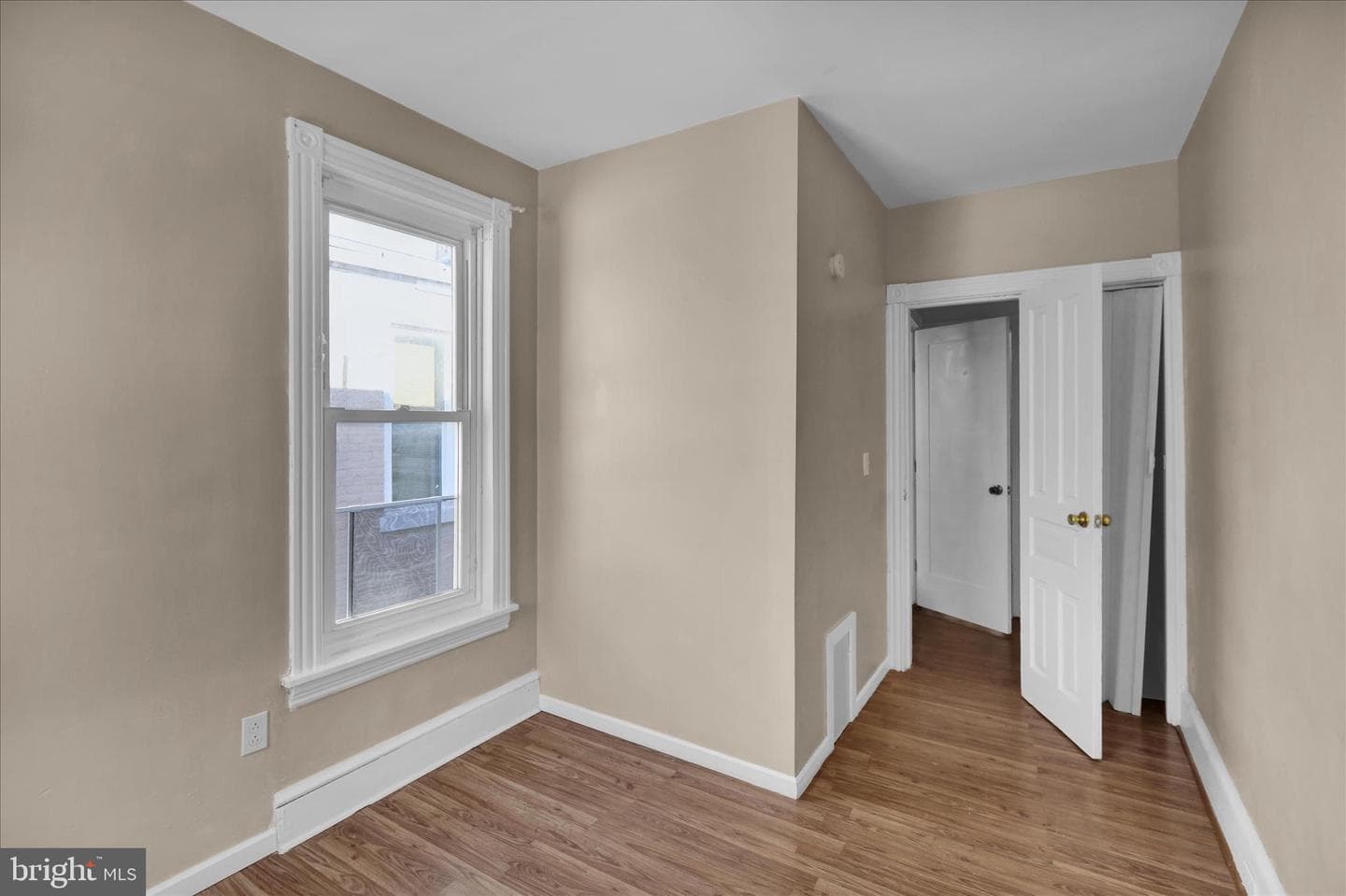 324 N 12th Street photo 14