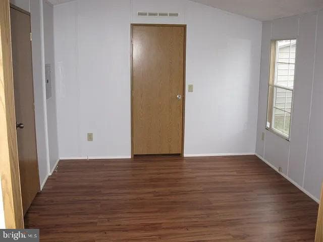 1910 Schubert Road #19 photo 10