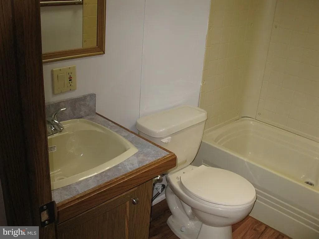1910 Schubert Road #19 photo 13