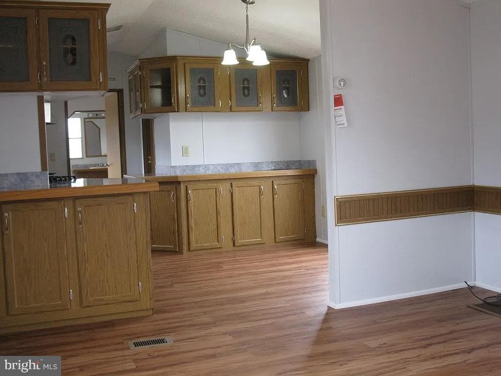 1910 Schubert Road #19 photo 4