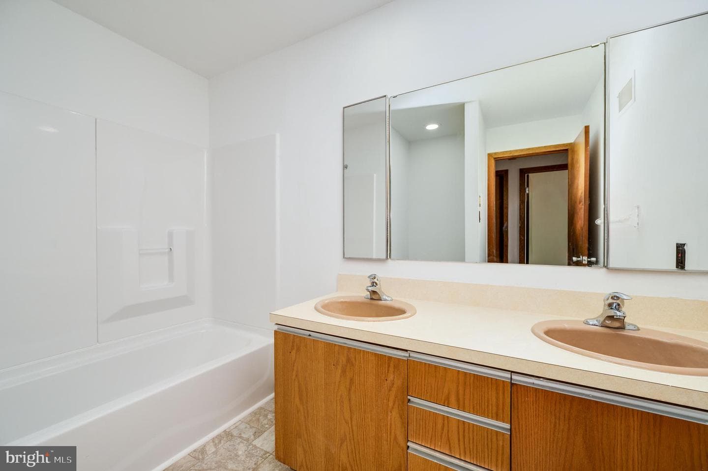 27 Eagle Lane photo 46