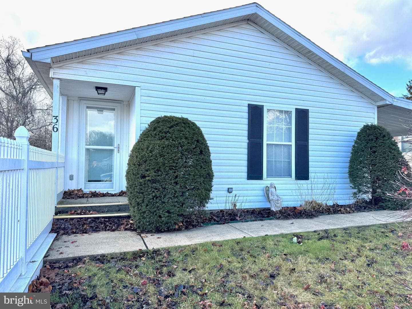 36 Westview Terrace photo 2