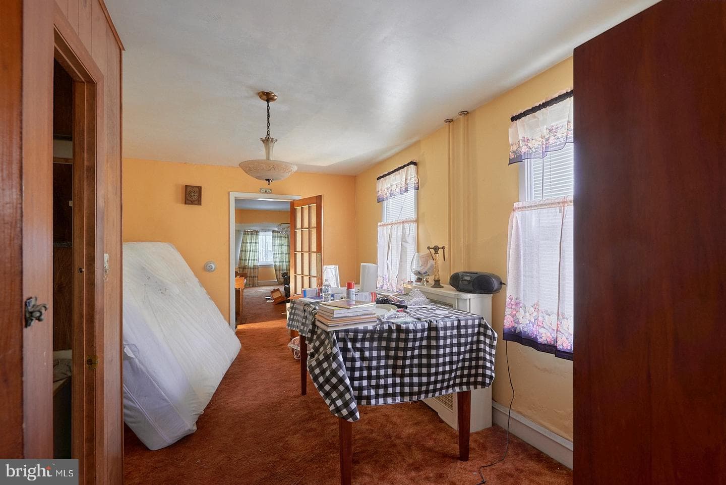 434 S 6th Street photo 11