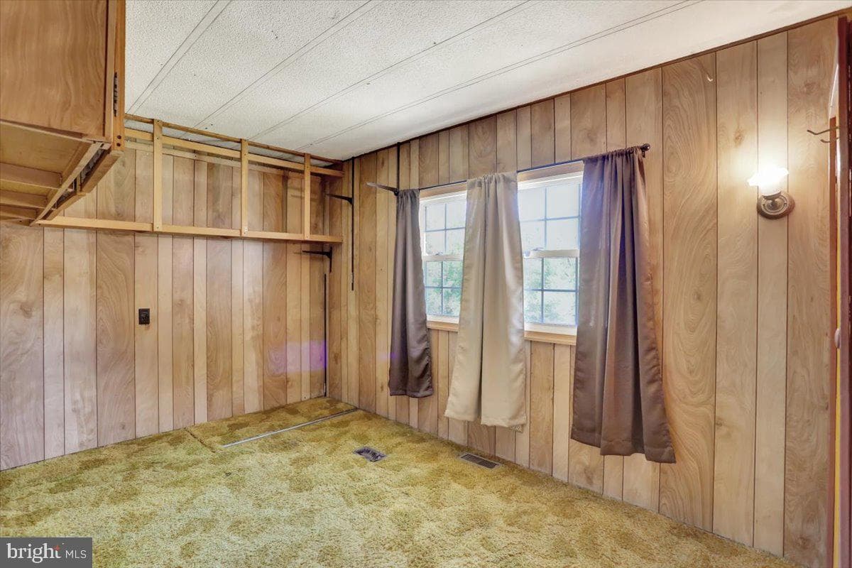 790 River Road photo 12