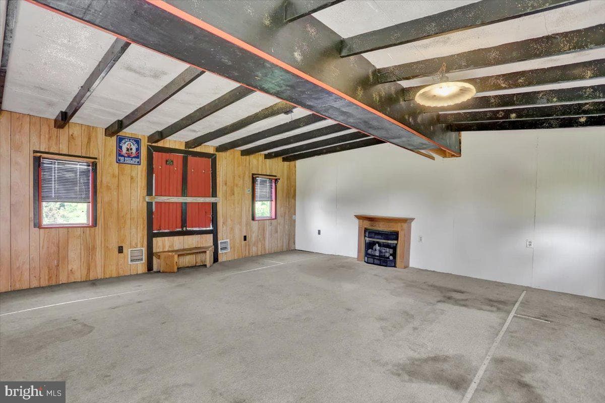 790 River Road photo 29