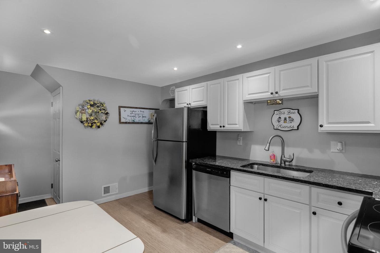 135 Chestnut Street photo 11