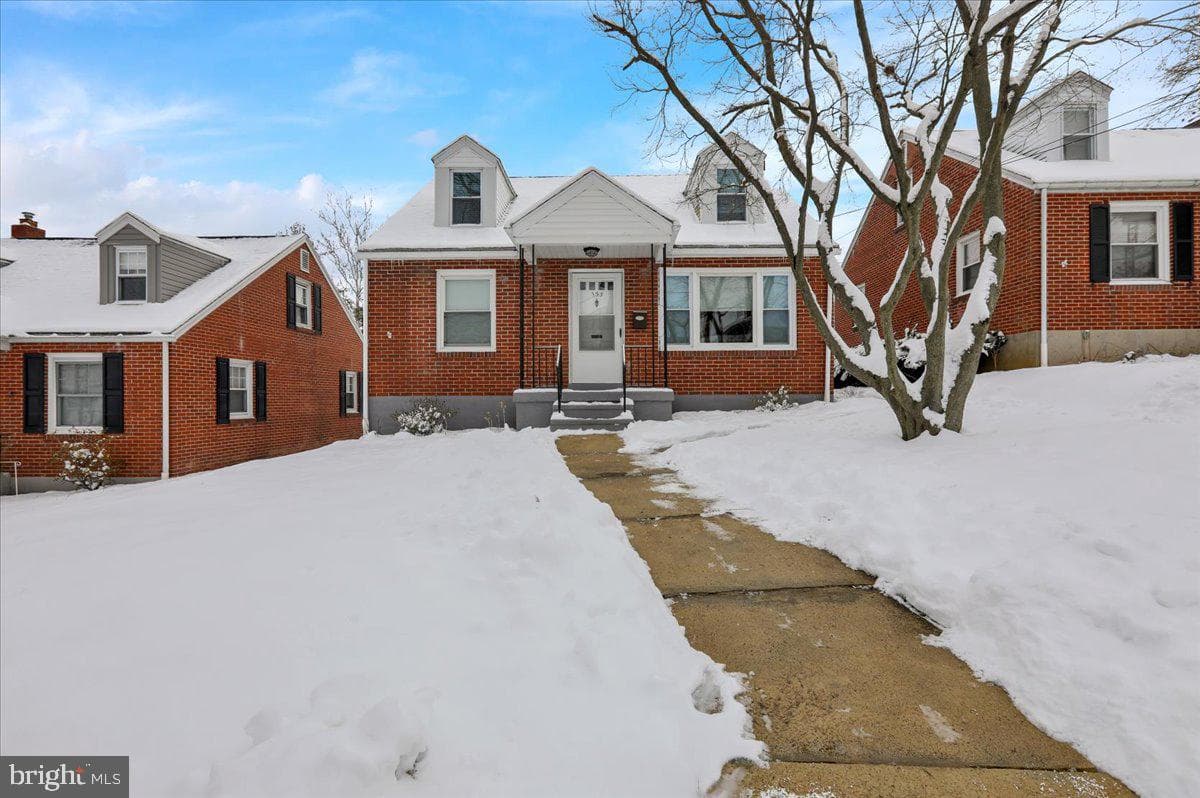 135 Chestnut Street photo 2