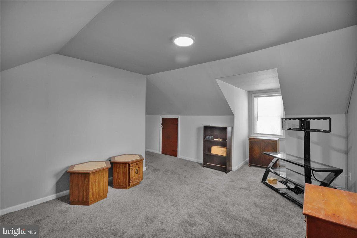 135 Chestnut Street photo 22