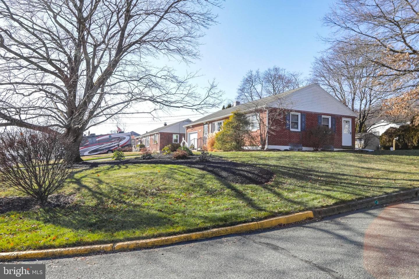 731 Cherry Street photo 35