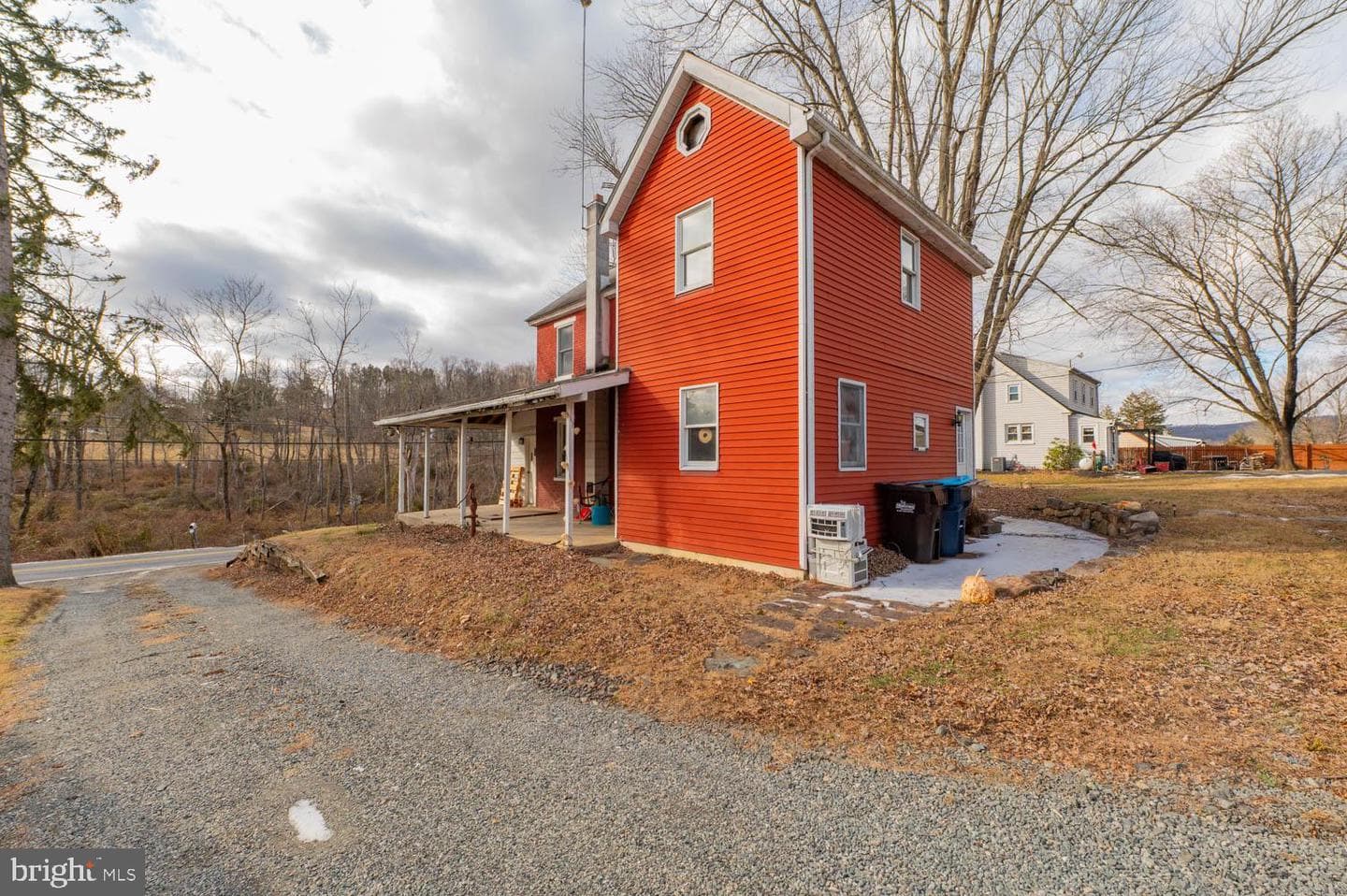 2039 Farmington Avenue photo 14