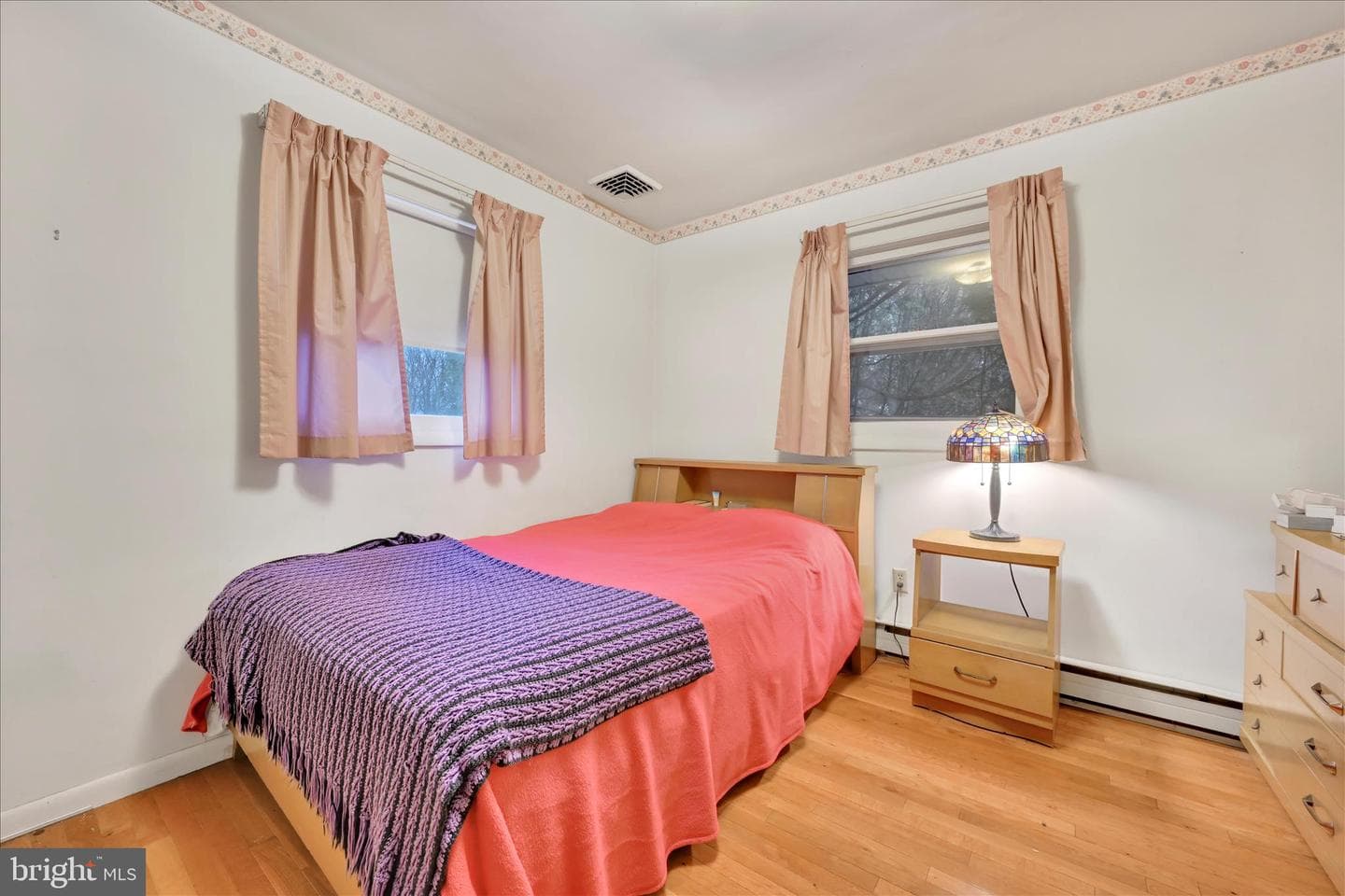 631 W Franklin Street photo 18
