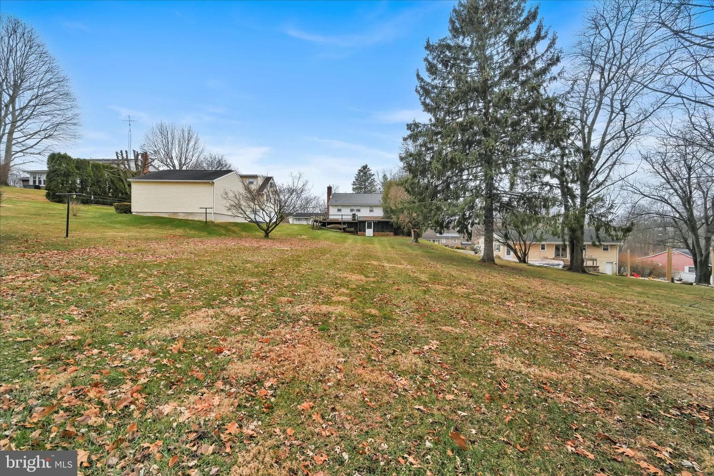 631 W Franklin Street photo 34