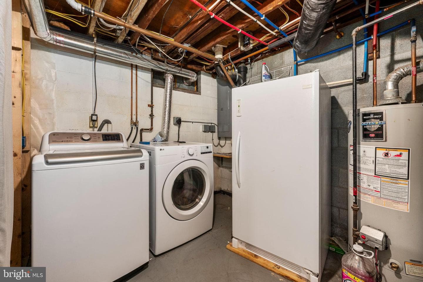 526 Hain Avenue photo 38