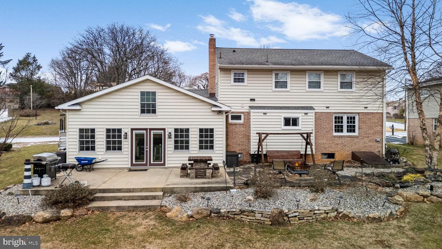 526 Hain Avenue photo 6