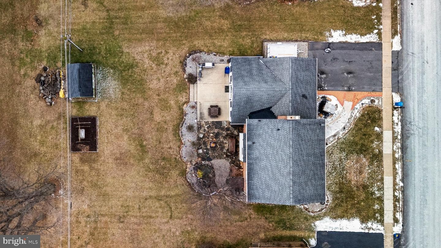 526 Hain Avenue photo 8