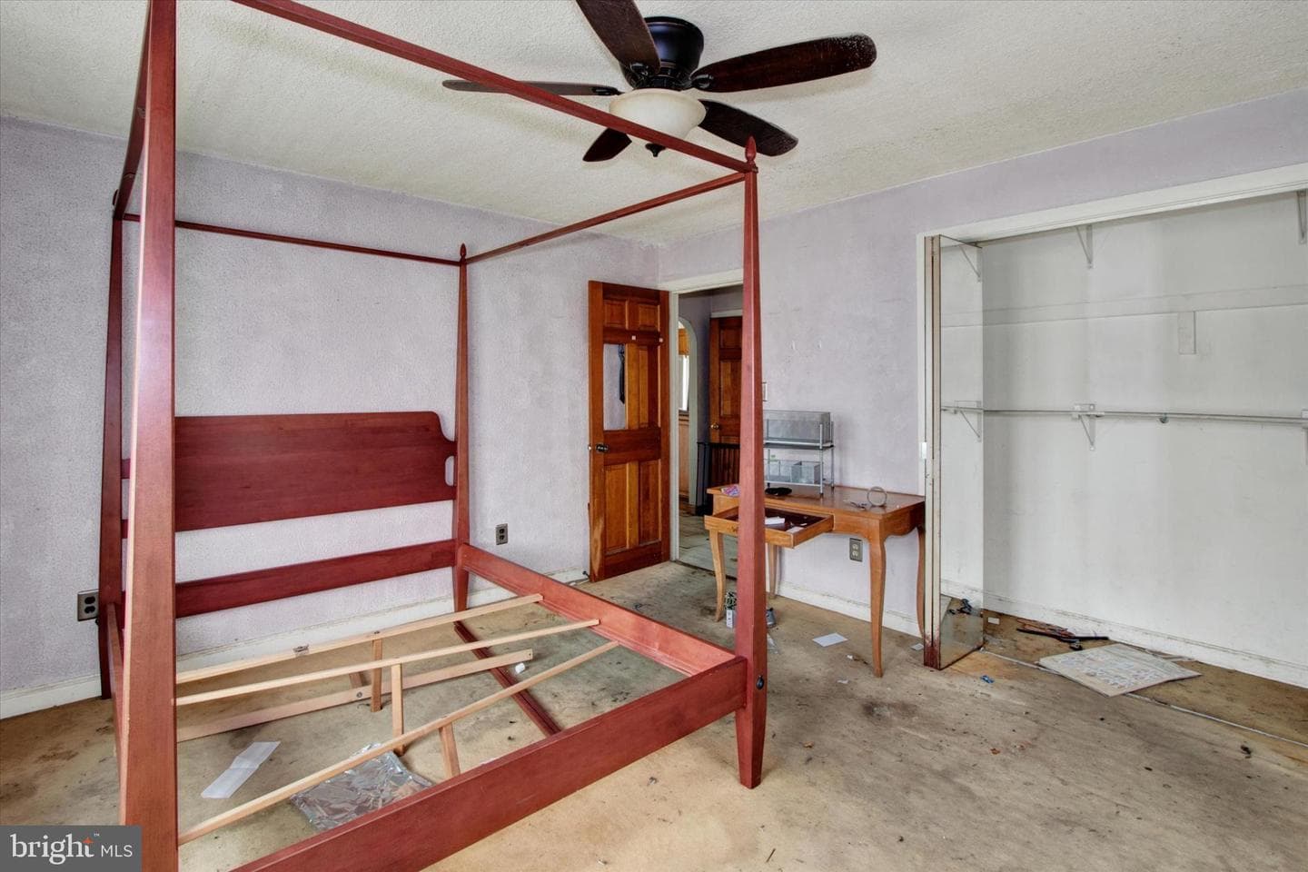 11 Monroe Street photo 12