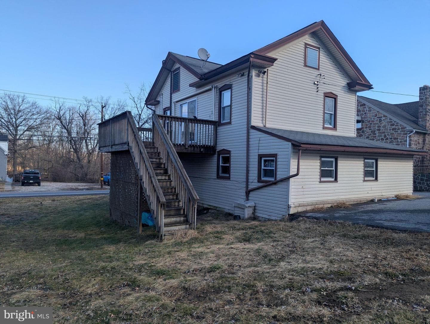 1154 E Main Street photo 3
